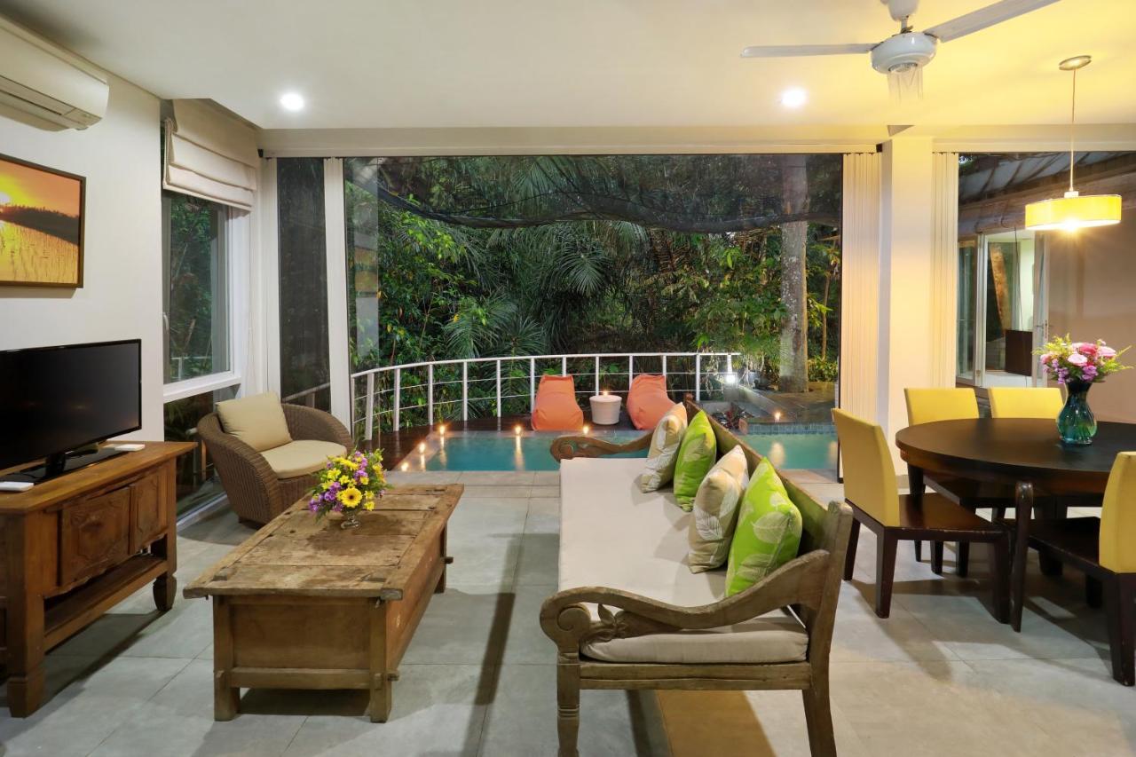 Waterfall Villa Ubud Esterno foto