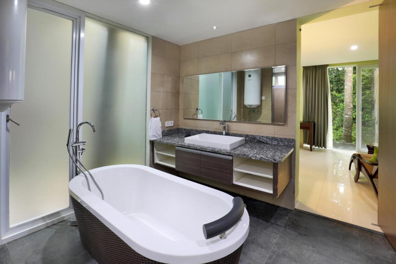 Waterfall Villa Ubud Esterno foto